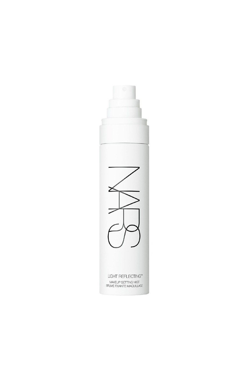 Nars LIGHT REFLECTING MAKEUP SETTING MIST Cildi Nemlendiren & Koruyan Makyaj Sabitleme Spreyi 90 ml